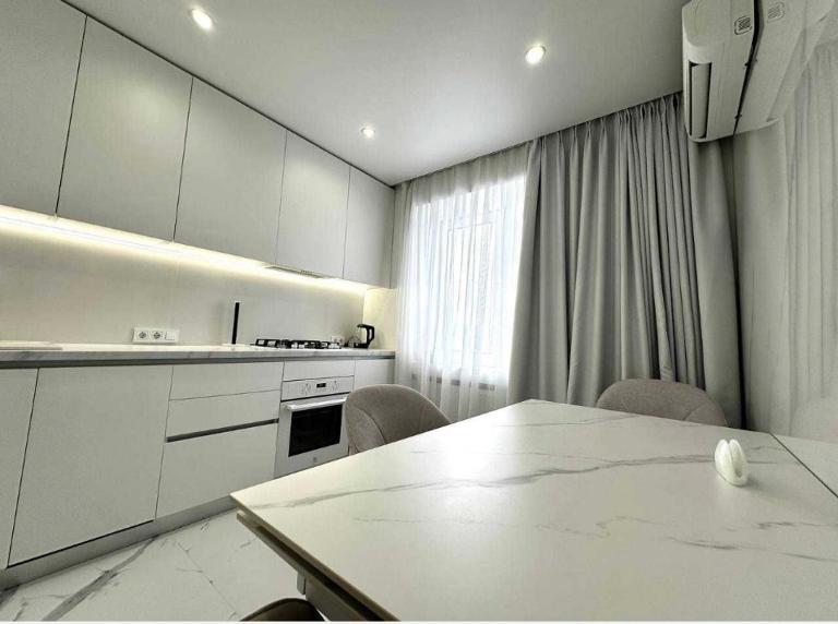 Білі апартаменти - Bed and Breakfast Dnjepropetrovsk