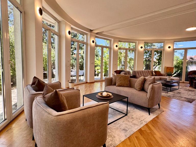 Royal Sun Villa - Ferienwohnung Sarajevo