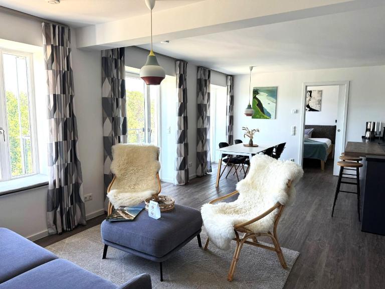 Prora - Apartment mit Balkon - Treibholz - Ferienwohnung Ostseebad Binz