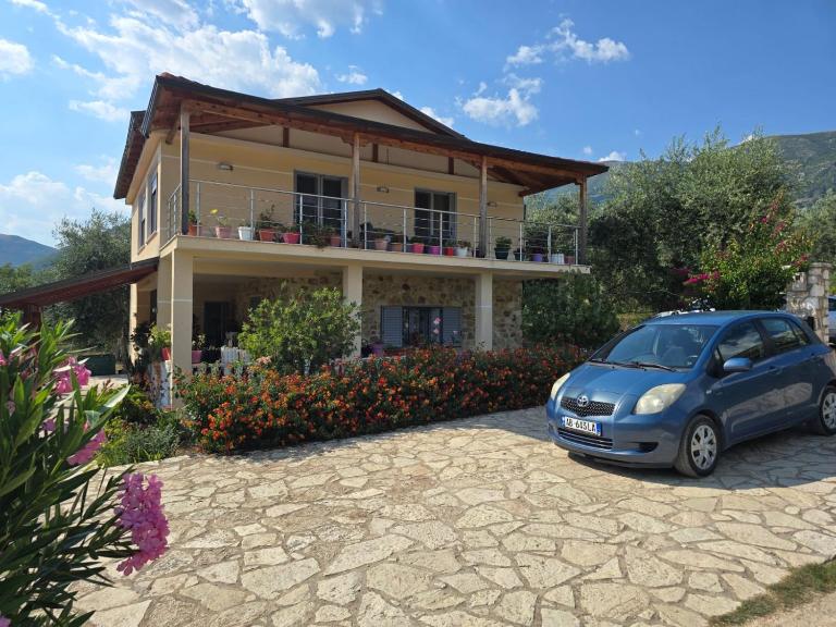 Villa Theodora - B&B Himarë