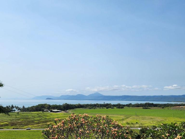 Port Douglas Ocean Views Retreat - B&B Newell Beach