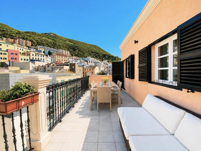 Ultimate City Centre Penthouse Large Terrace - Ferienwohnung Gibraltar