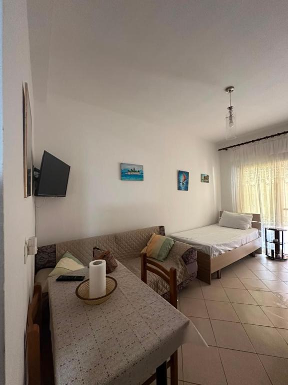 Blue Nest Apartment Golem Near Grand Blue Fafa - Ferienwohnung Golem