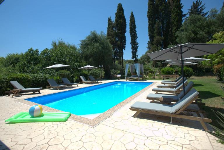 Ilias Apartments - B&B Ypsos