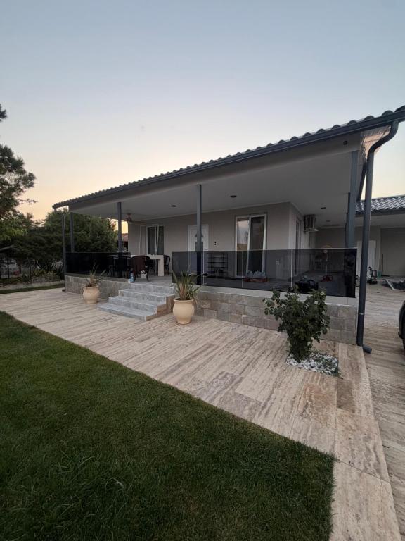 Luxury House - Ferienwohnung Néa Kallikráteia
