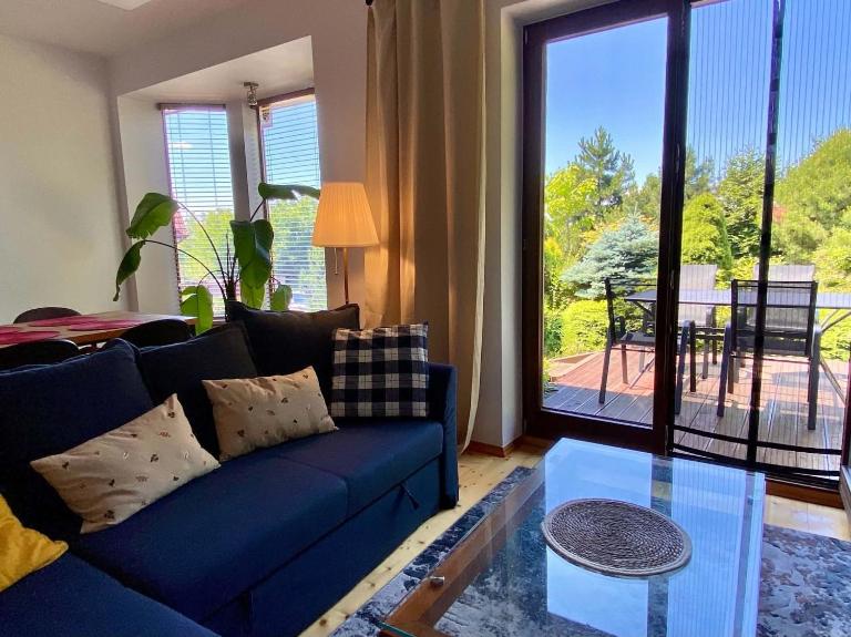 Cozy Garden Apartment Near Krakow - Free Parking - Chambres d'hôtes Gaj