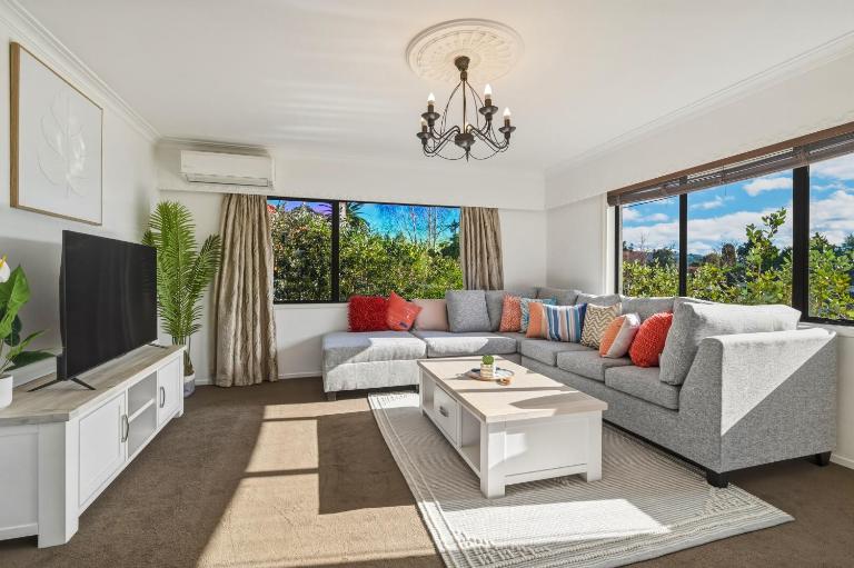 Central City Retreat-Spacious 4 Bedroom Home - Chambres d'hôtes Rotorua