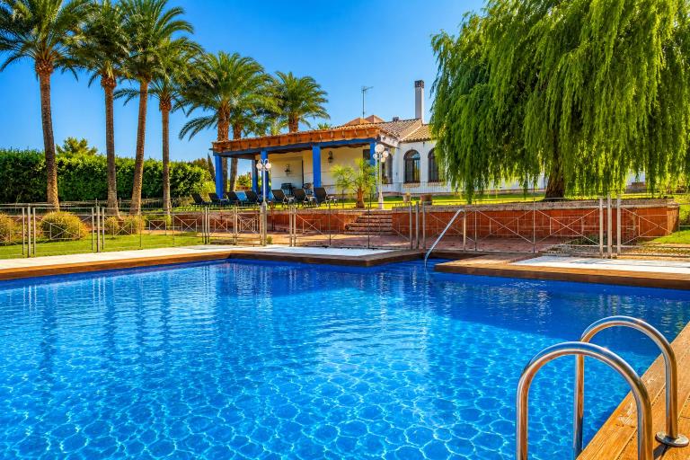 El Bancalito Eventos Privados y Piscina - B&B Los Montesinos