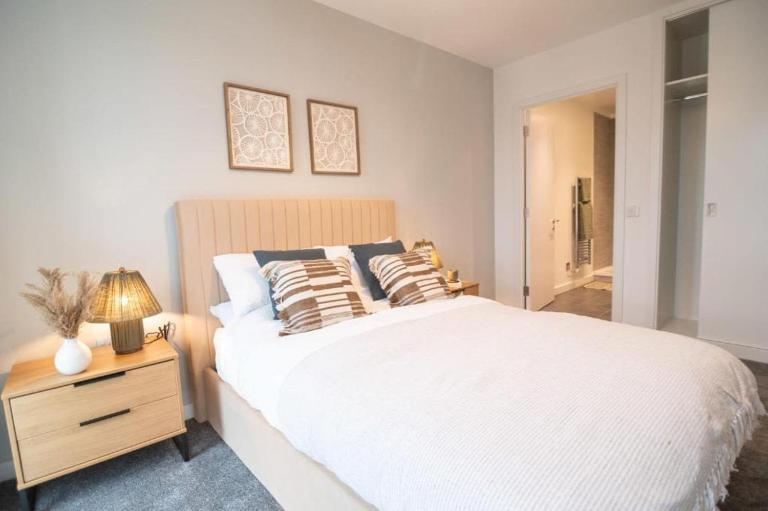 The Slate Yard- Manchester - Near Salford Central Station - B&B Manchester