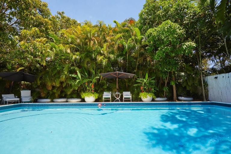 FIFA 2026 Hub: 8mi to Stadium + Private Pool Oasis - Bed and Breakfast Miami