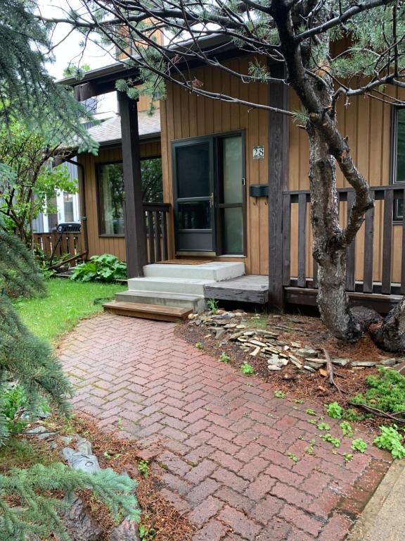 Perfect Family Home for Calgary Stampede 2026 Spacious and Relaxing Base! - B&B Calgary