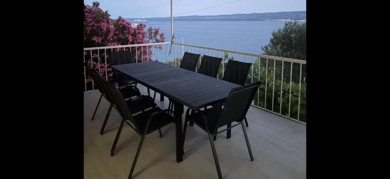 Panorama house with Private Garden & Jacuzzi two units - B&B Dugi Rat