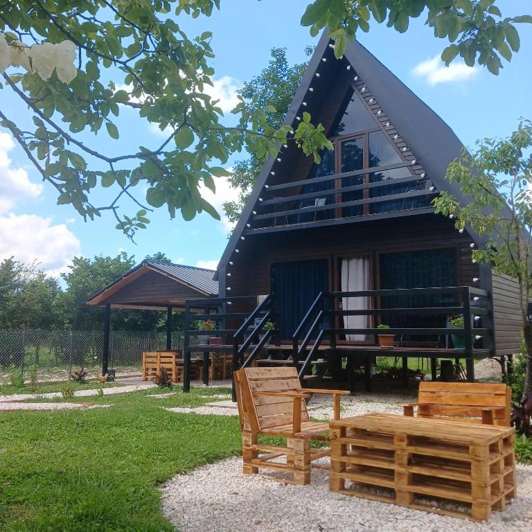 Cottage SA-LI - კოტეჯი SA-LI - B&B Martvili