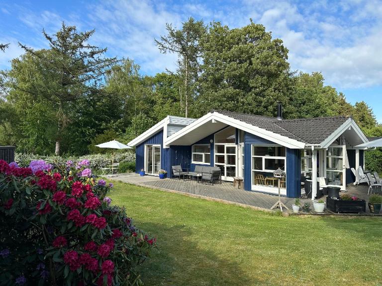 Vejby Strand cabin near beach & Heatherhill - 101 m2 - B&B Vejby