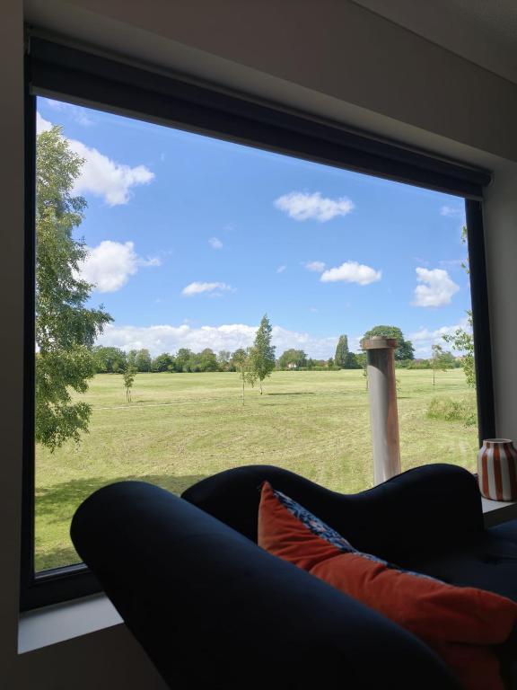 7 Seater Hot Tub - Lux Park Escape - Solihull 5 Double Bedrooms LWB Van X2 Parking 2 Living Rooms NR JLR NEC BHX HS2 Mell Square - Families Relocators & Work Stays Welcome! By Samina Arz Stays - TUB Due mid to late July onwards - Ferienwohnung Solihull