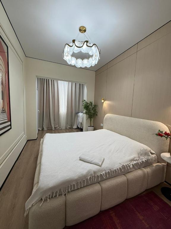 2-комнатная квартира в Комфорт Сити с видом на горы - B&B Almaty