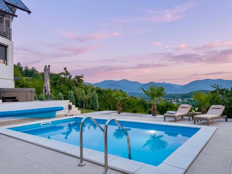 Residence La Femme - B&B Tuzla
