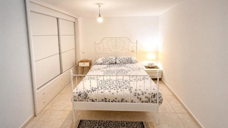 יחידת דיור חדשה עם גינה ומקלט - היחידה בגליל - Chambres d'hôtes Kiryat Shmona
