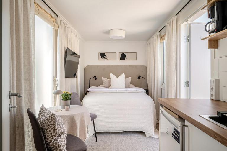 Cozy Studio & Private Garden near Stockholm - B&B Stockholm