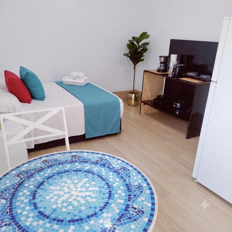 Quiet Studio Retreat attached to big House - Ferienwohnung Miami