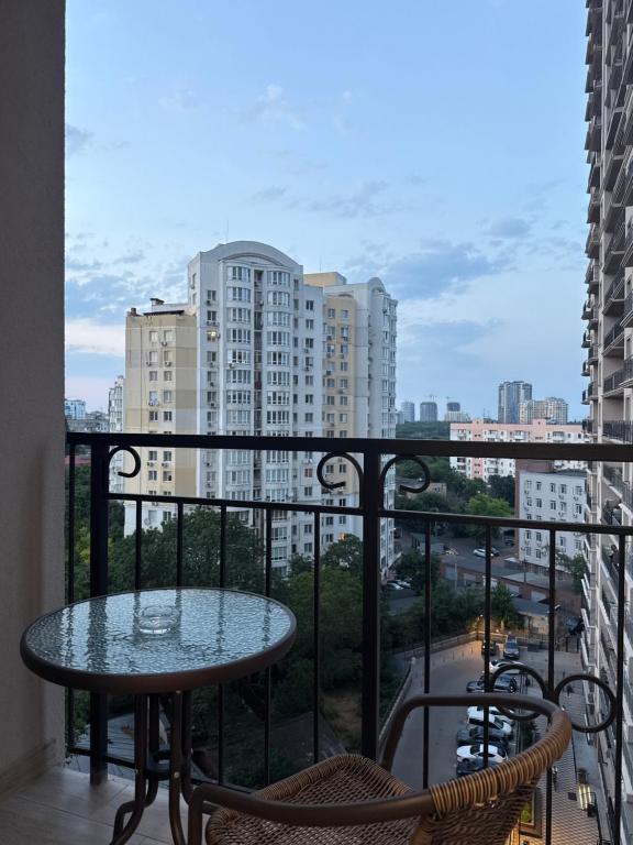 Апартаменты с балконом у парка Победы! - B&B Odesa