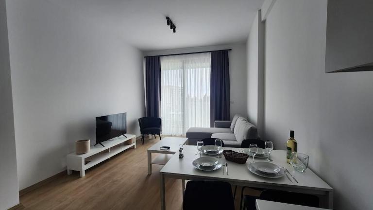 PMTR Luxury Sea View 2BR Apartment Modern Pool - Ferienwohnung Bar