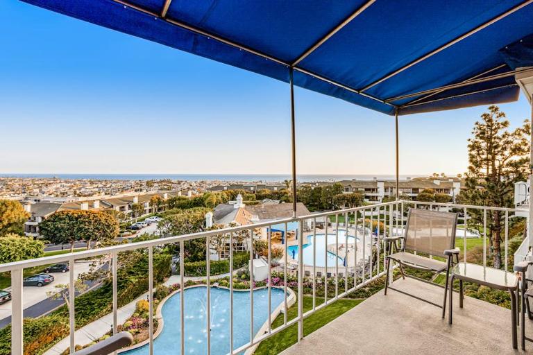I Only Have Eyes for You - B&B Newport Beach