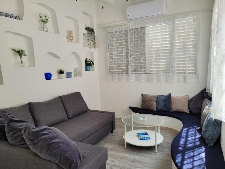 Serenity Apartment in Dalia - B&B Daliyat al Karmel