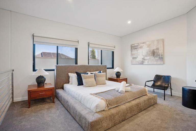 Contemporary Subi Apartment with all Amenities - B&B Perth