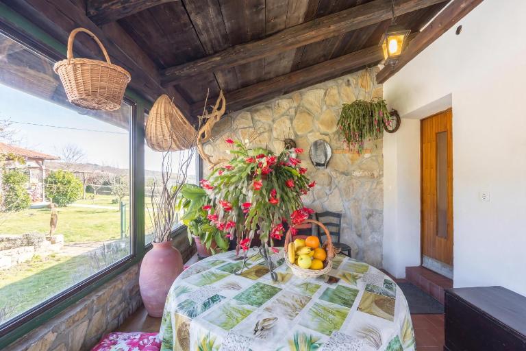 Rural Apt Lea for 2 /w Terrace - Happy Rentals - Bed and Breakfast Šmarje
