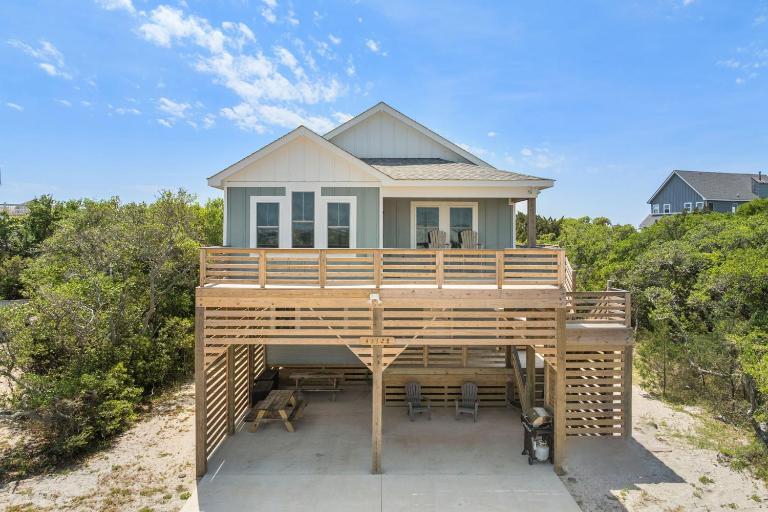 HIAV13: The Green Turtle and the Nest - B&B Avon