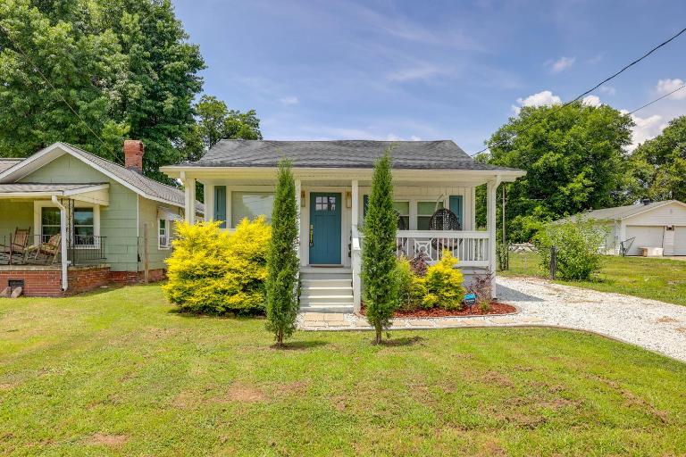 < 3 Mi to Dtwn: Modern Cottage in Greenville! - Ferienwohnung Greenville