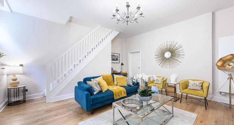 Elegant 2 Bedroom Knightsbridge Mews House near Harrods - B&B London