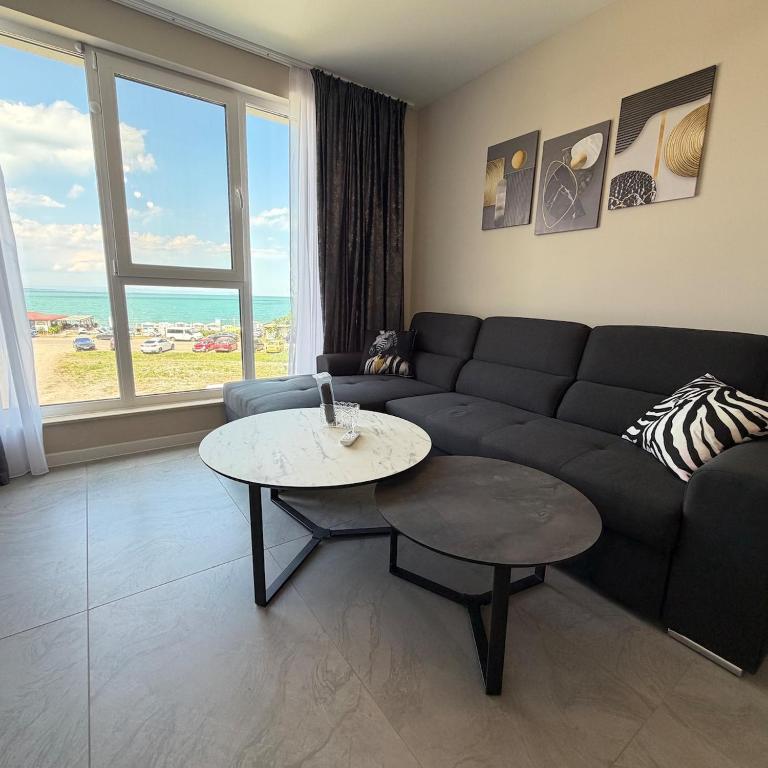 Kraymorie Sea Front 6 Apartment - B&B Kraymorie