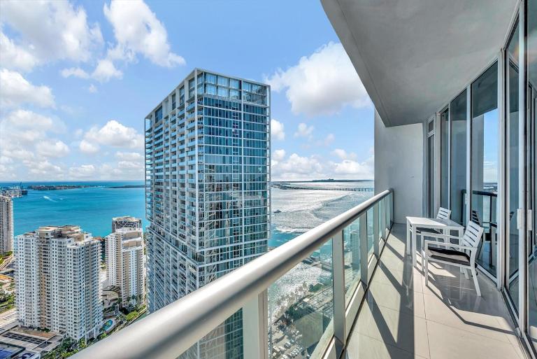 Brickell Luxury 1BR Hotel Tower Bay Views - B&B Miami