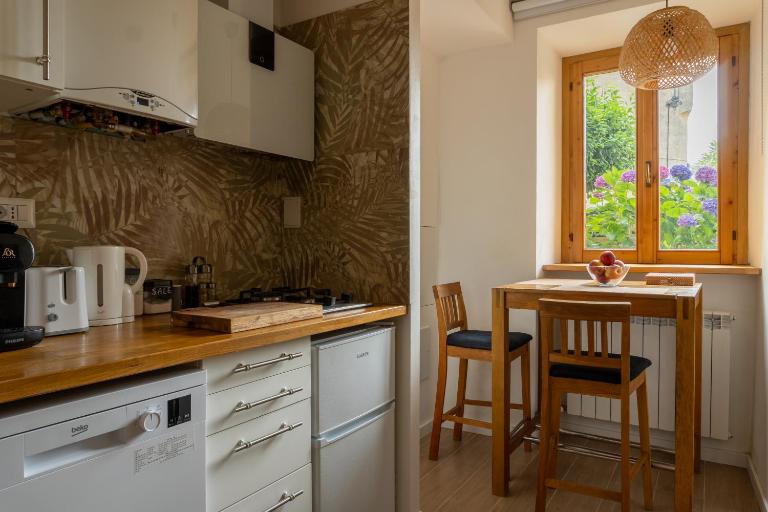 Pallanza Courtyard Apt - B&B Verbania