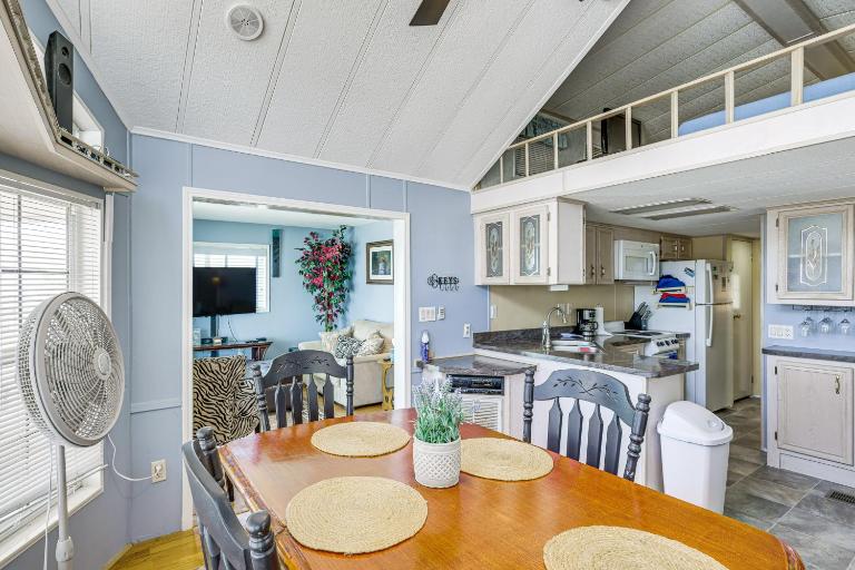 Peaceful, Private Slice of Deep South Texas - B&B San Benito