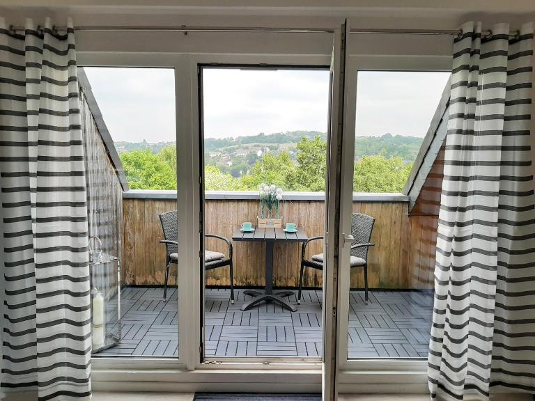 Zentrales Apartment am Park - Ferienwohnung Stolberg, Rheinland
