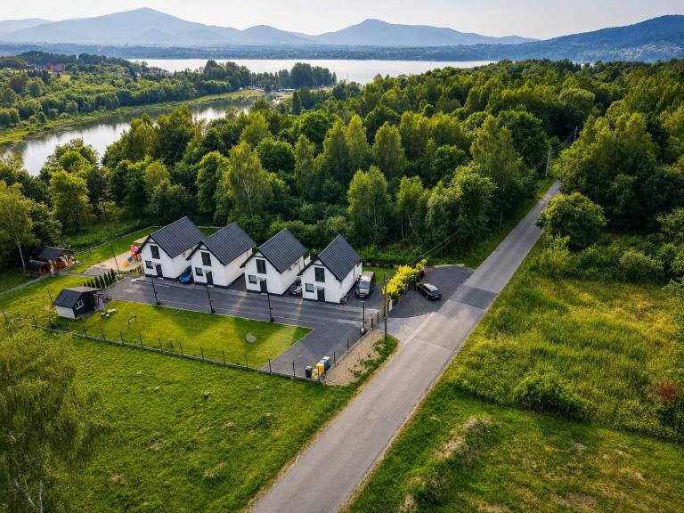 VeloDomki Żywiec - domki nad Jeziorem Żywieckim - B&B Żywiec