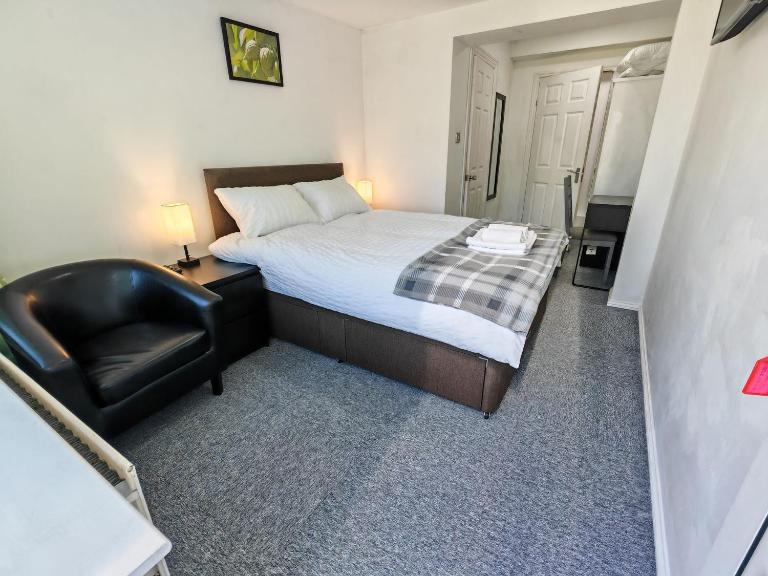 Walnut Studio - Self Contained One-Bed Studio Flat - Chambres d'hôtes Oxford