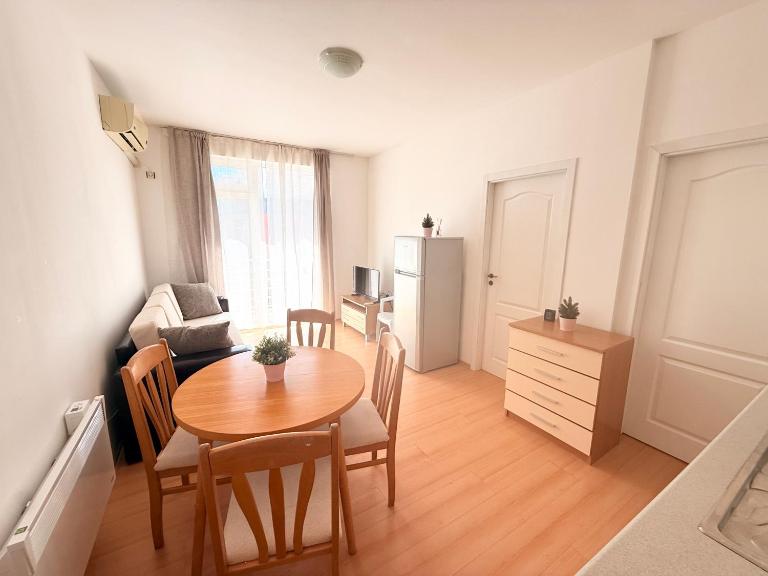 Sunny day 5 - Ferienwohnung Tankovo