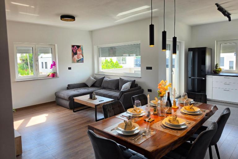 Apartmani Aria - Bed and Breakfast Funtana