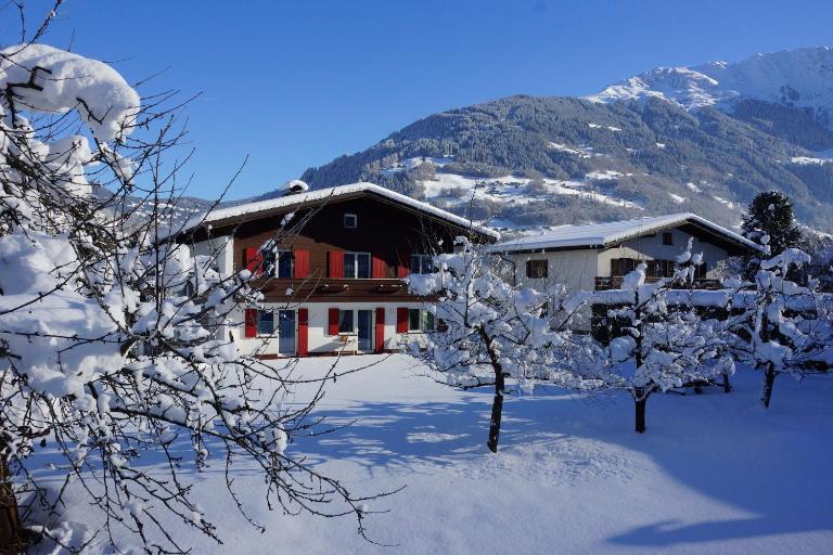 Ferienhaus Amann - B&B Tschagguns