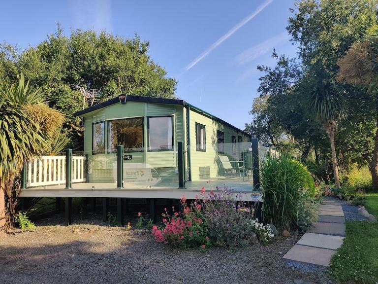 Maggie's Garden Retreat - Bed and Breakfast Millom