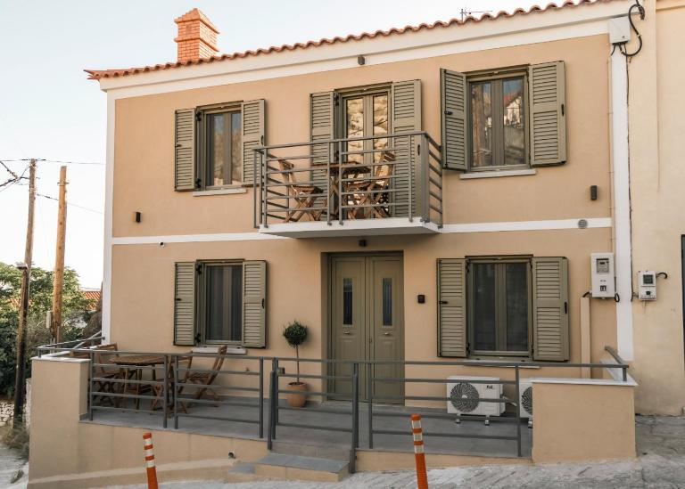 Akrolithos apartments 1st floor - Chambres d'hôtes Platí