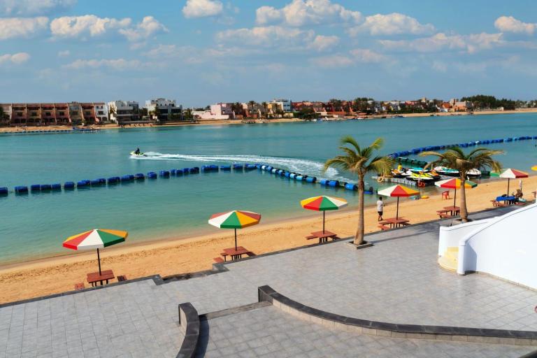 شاليه ورد درة العروس غرف فندقية على شاطئ البردايس - Ferienwohnung Dschidda