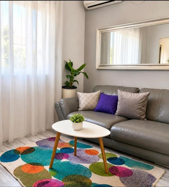 Haustor City Apartment 1 - Chambres d'hôtes Podgorica