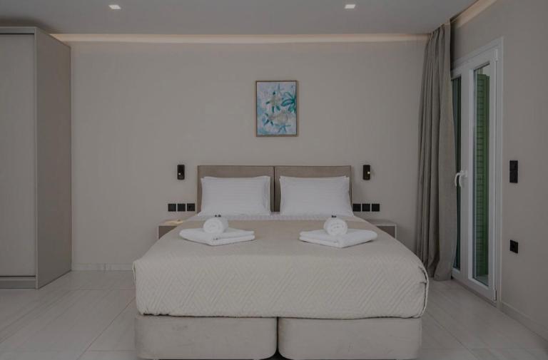 Dimitra Suites - Chambres d'hôtes Pythagóreio