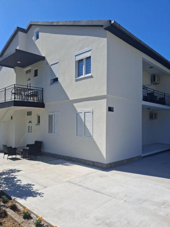 Azure Budva Apartments - B&B Budva