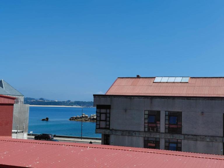 Pedra Pateira 1 - B&B Santa Uxía de Ribeira